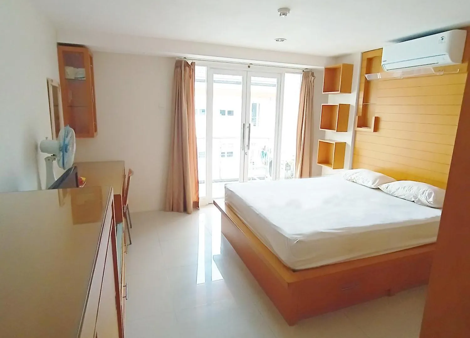 Harris Hotel & Residences Kuta Kuta